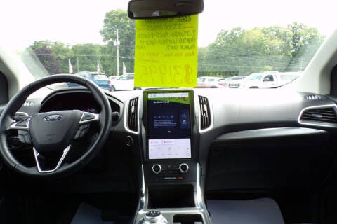 2023 Ford Edge Titanium