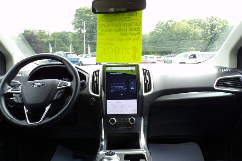 2023 Ford Edge Titanium