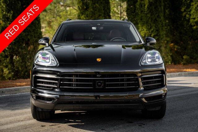 2023 Porsche Cayenne Platinum Edition