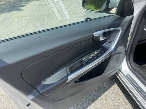 2015 Volvo V60 T5 Premier