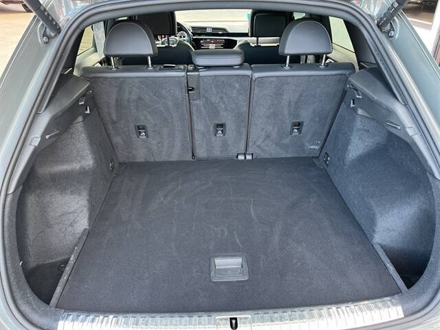 2022 Audi Q3 quattro S line Prem Plus 45 TFSI