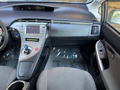 2015 Toyota Prius Three