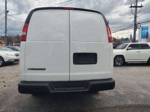 2019 Chevrolet Express 2500