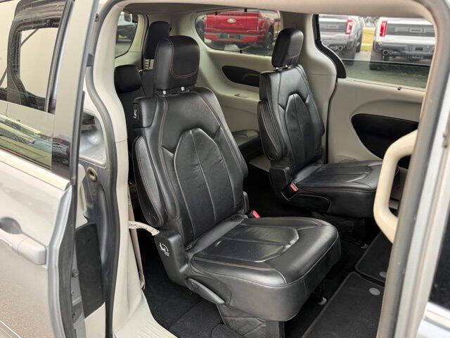 2019 Chrysler Pacifica Touring L