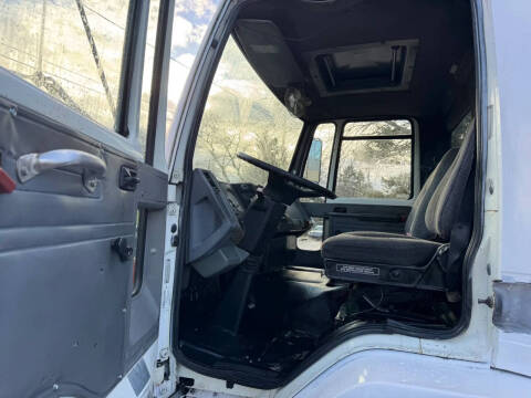 1993 Ford CF8000
