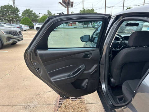 2016 Ford Focus S