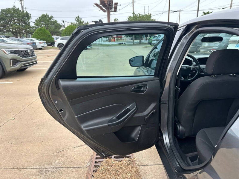 2016 Ford Focus S