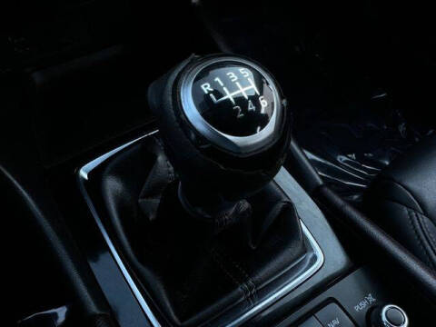 2017 Mazda MAZDA3 Touring