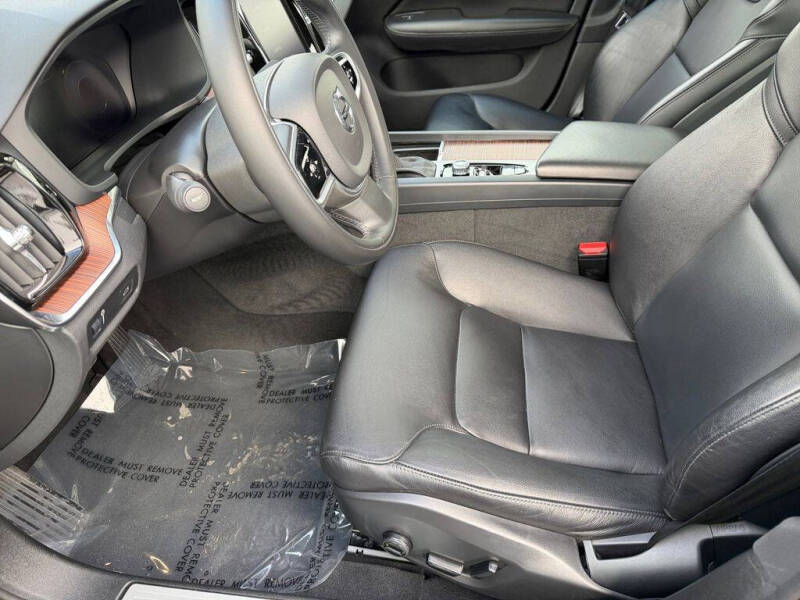 2020 Volvo S60 T5 Momentum