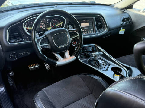 2015 Dodge Challenger SRT 392