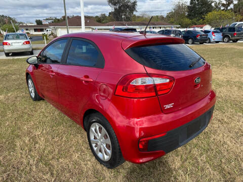2017 Kia Rio 5-Door LX