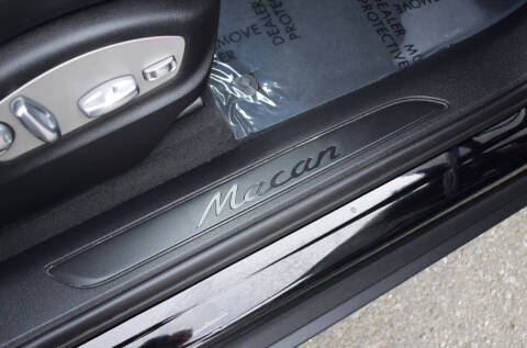 2017 Porsche Macan