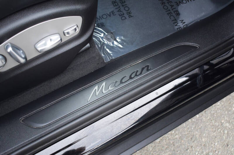 2017 Porsche Macan
