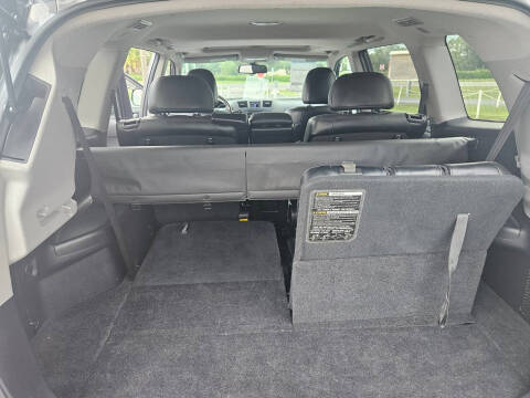 2011 Toyota Highlander SE