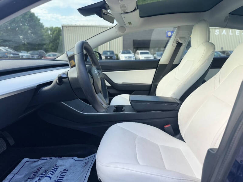 2019 Tesla Model 3 Standard Range Plus