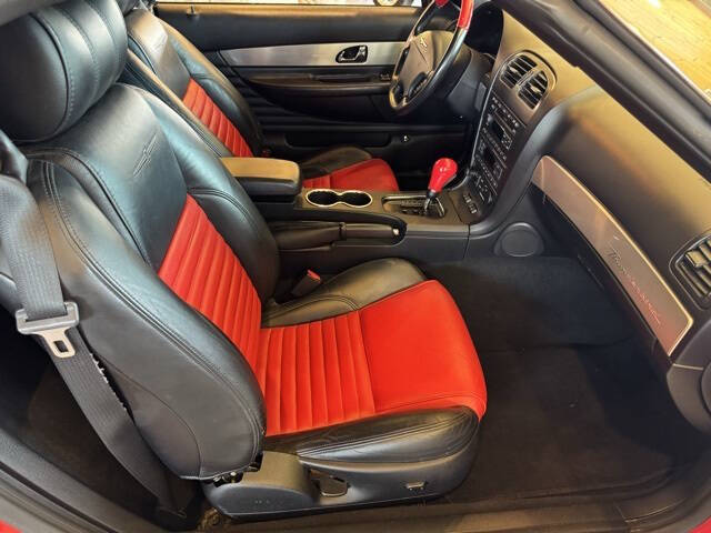 2003 Ford Thunderbird