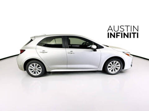 2025 Toyota Corolla Hatchback SE