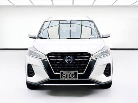 2022 Nissan Kicks SV