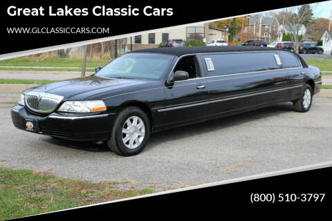 2007 Lincoln Town Car for sale at Great Lakes Classic Cars LLC in Hilton NY