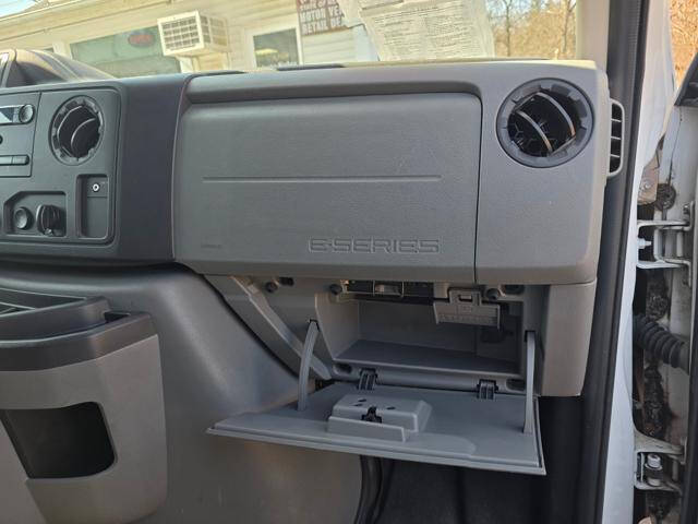2012 Ford E-Series E-350 SD