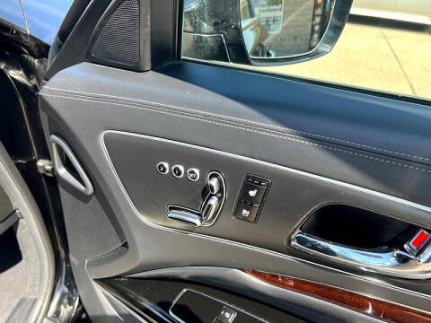 2015 Kia K900 Luxury