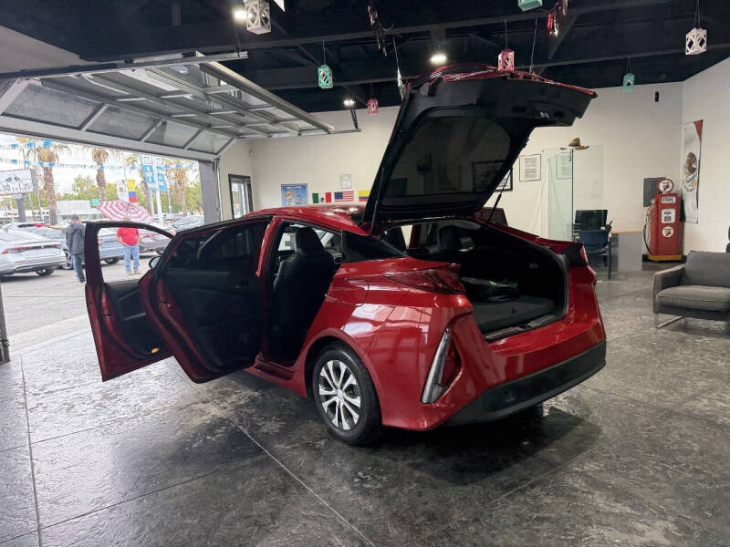 2021 Toyota Prius Prime XLE