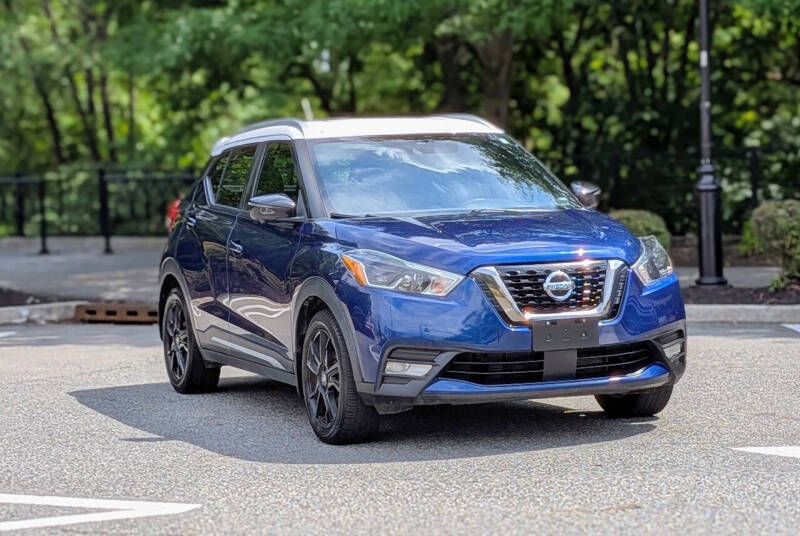 2020 Nissan Kicks SR