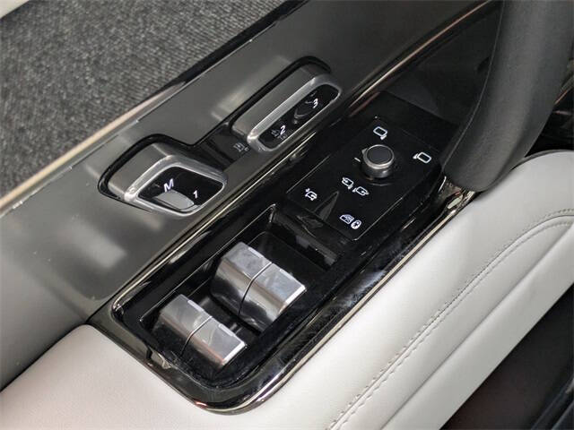 2024 Land Rover Range Rover Sport P360 SE