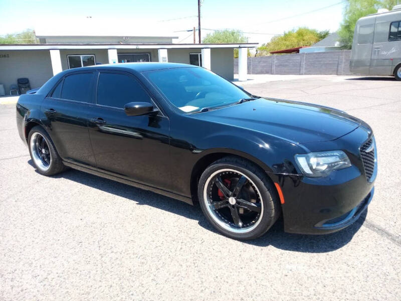 2018 Chrysler 300 Touring photo 6