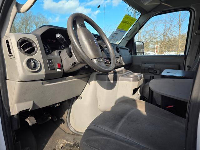 2013 Ford E-Series E-150