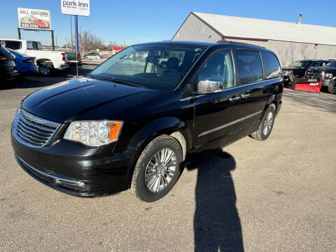 2016 Chrysler Town and Country Touring-L