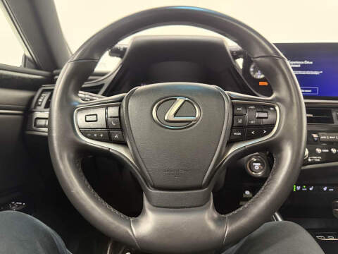 2024 Lexus ES 300h