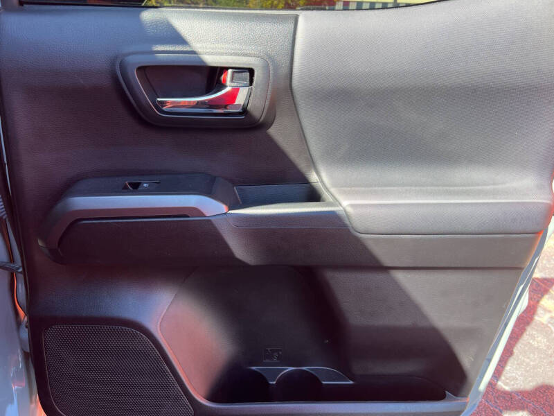 2022 Toyota Tacoma TRD Off-Road