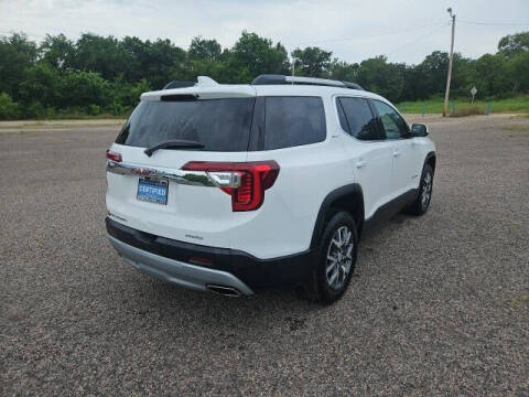 2023 GMC Acadia SLT