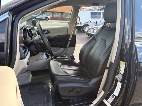 2018 Chrysler Pacifica Touring L