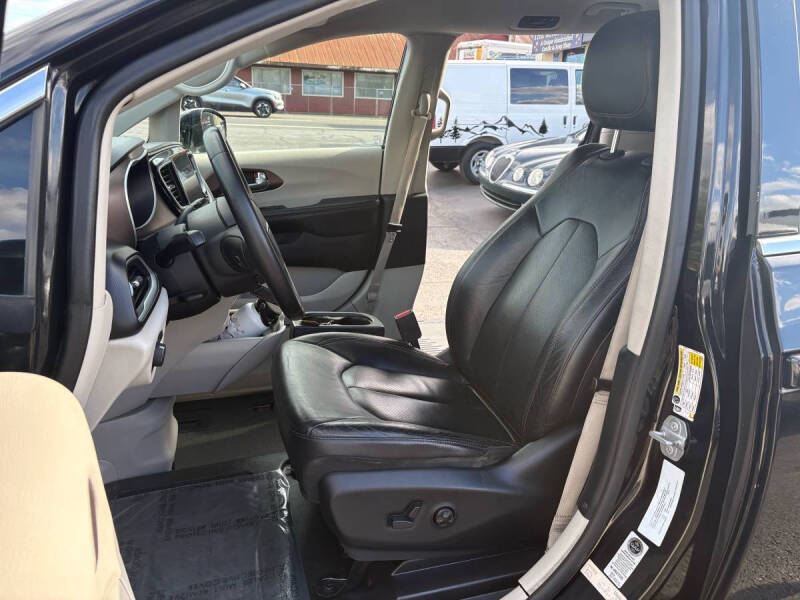 2018 Chrysler Pacifica Touring L