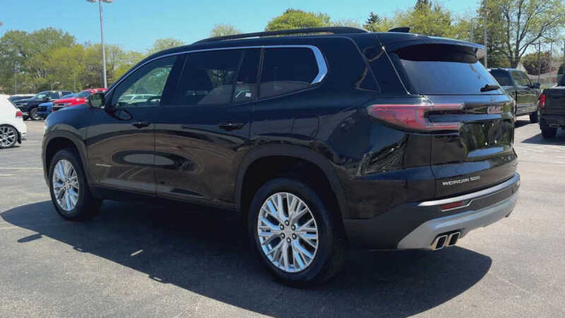 2024 GMC Acadia Elevation