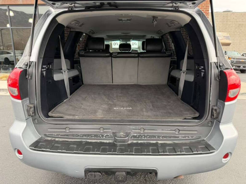 2013 Toyota Sequoia SR5