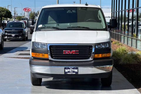 2025 GMC Savana 3500