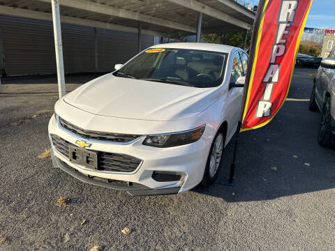 2018 Chevrolet Malibu for sale at Comtois Auto Center & Repair Shop in Cohoes NY