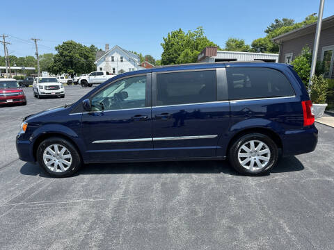 2015 Chrysler Town and Country for sale at Snyders Auto Sales in Harrisonburg VA