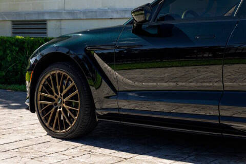 2025 Aston Martin DBX 707