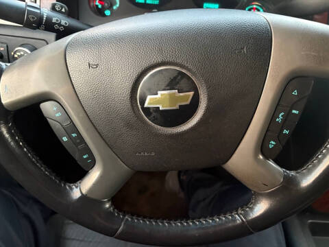 2011 Chevrolet Avalanche LS
