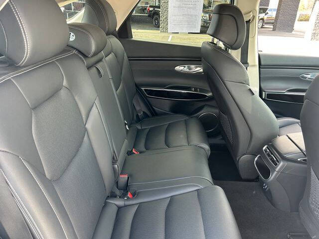 2025 Genesis GV70 2.5T Standard