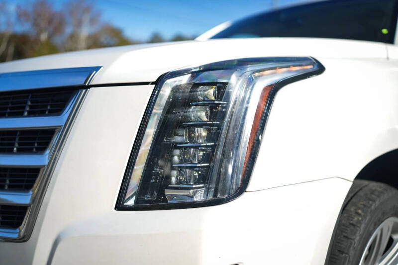 2018 Cadillac Escalade Luxury