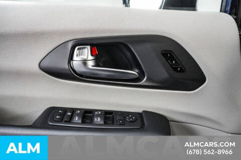 2024 Chrysler Pacifica Plug-In Hybrid Select