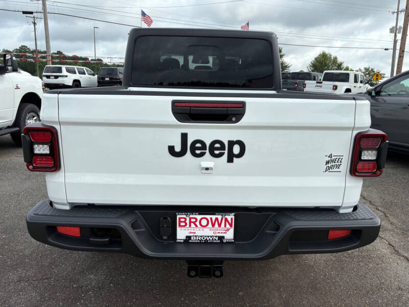 2026 Jeep Gladiator Willys
