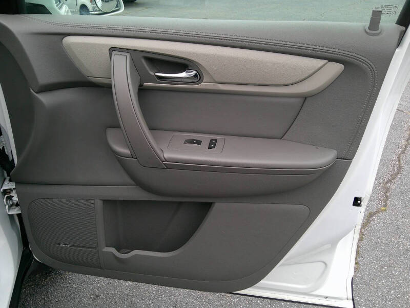 2017 Chevrolet Traverse LT