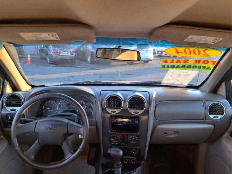 2004 GMC Envoy SLE