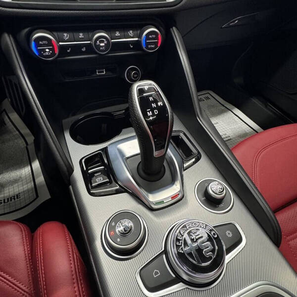 2024 Alfa Romeo Giulia Ti